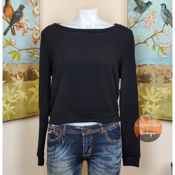 🆕️Make & Model Brushed Hacci Sweatshirt - Picture 8 of 12